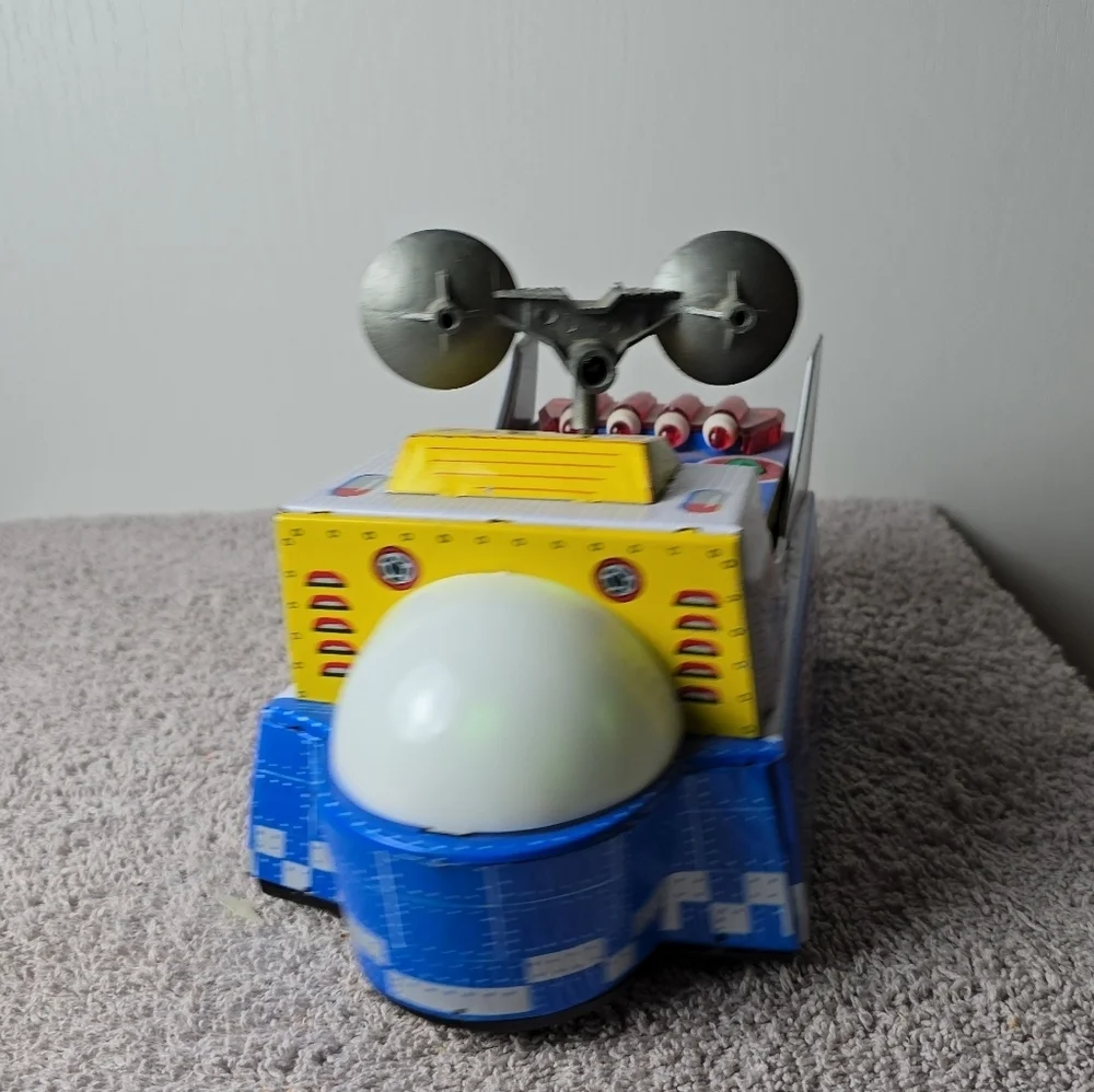 Universe Boat Kids Toy - Blue and Red